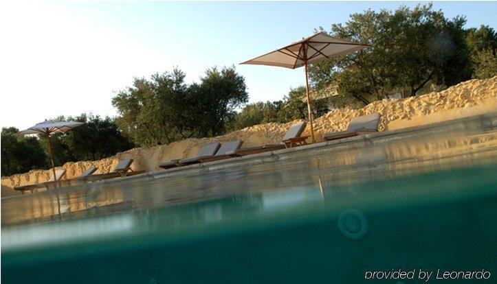 Hotel Hameau Des Baux Paradou Facilidades foto